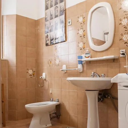 Kwatera prywatna Casasantirocco 2 *